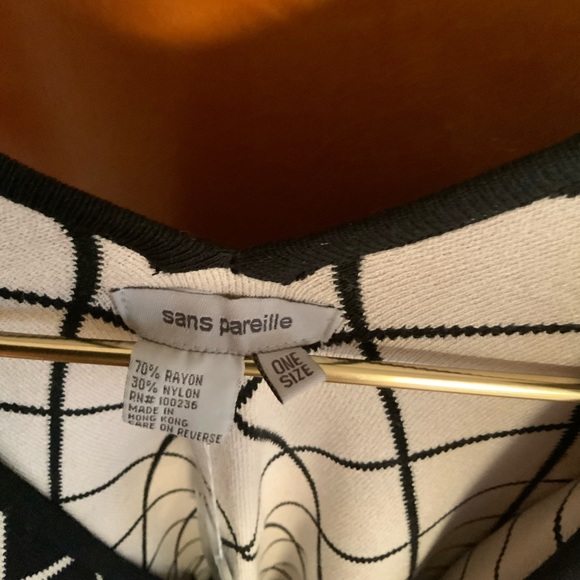 Reversible Shawl/Jacket - Picture 2 of 6